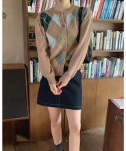 將圖片載入圖庫檢視器 菱形針織Cardigan-現貨