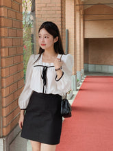 將圖片載入圖庫檢視器 Square neck blouse
